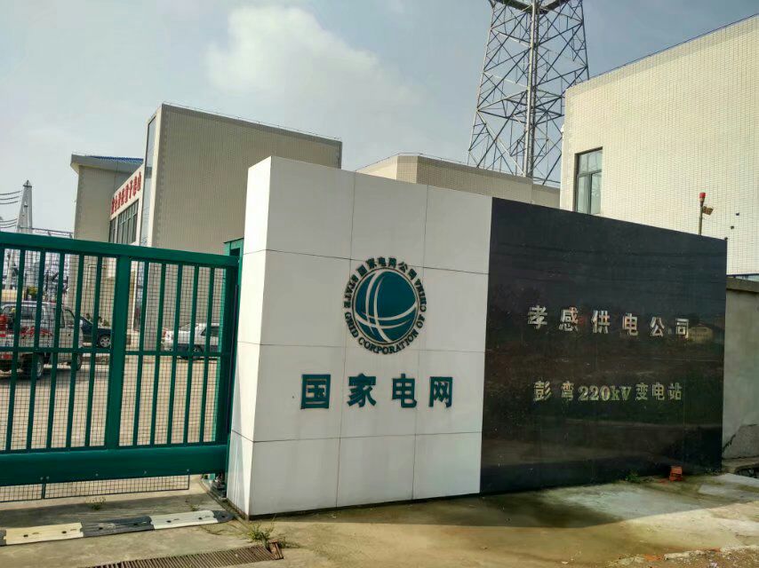 ���̰���